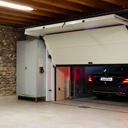 1653039727-9519_3-project-car-lift-bassano-del-grappa-12.jpg