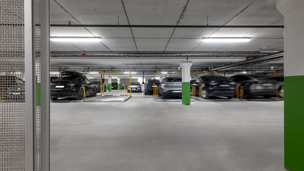 Parkeringsplattformarna 601 visas bakifrån.