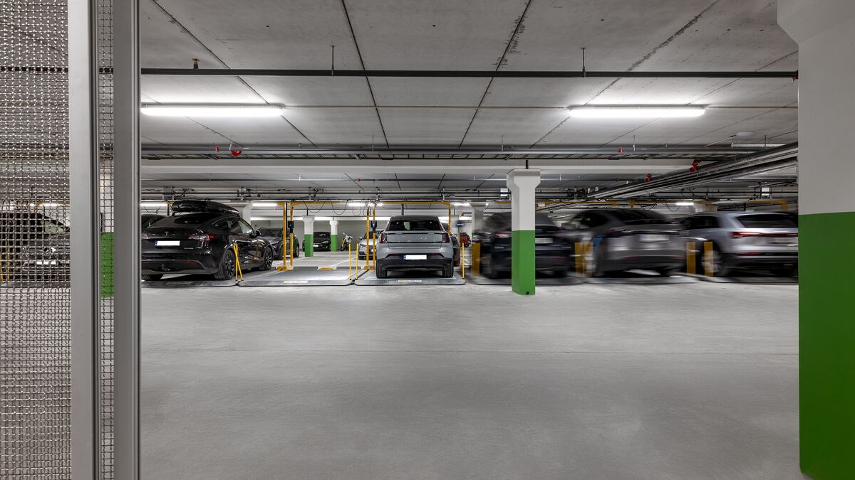 Parkeringsplattformarna 601 visas bakifrån.